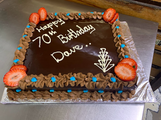 Crusty's Bakery - Hospitality and gastronomy