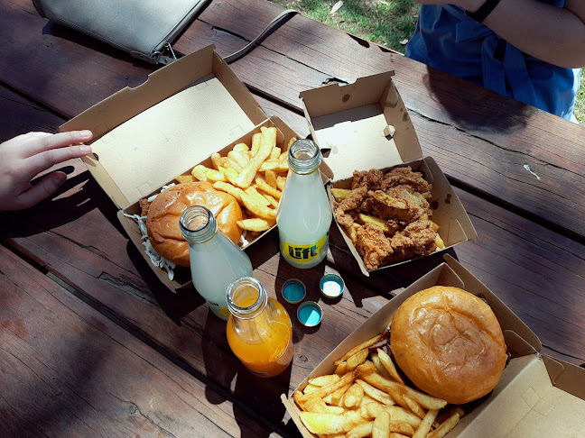 Comentarii opinii despre Peachy's Bar