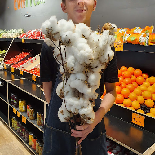 HARTLEYS FRESH MARKET