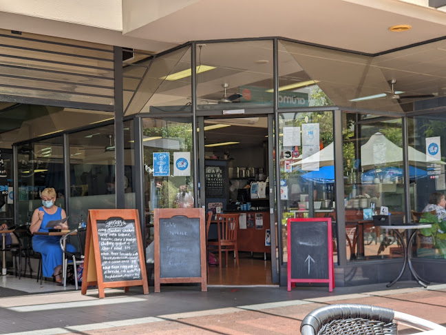 CAFFIENDS in the mall - Armidale