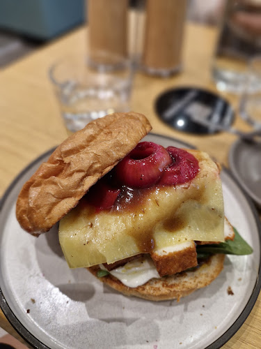 RÜH Wollongong - Wollongong