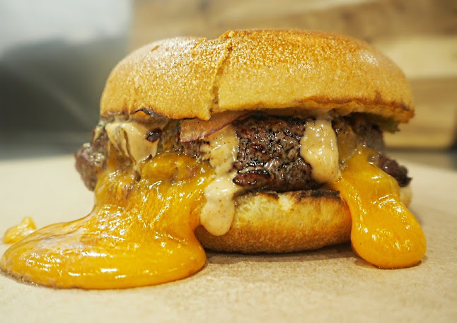 Meet & Bun Trinity Arcade - Hospitality and gastronomy