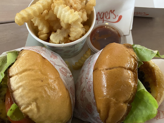 Comentarii opinii despre Betty’s Burgers