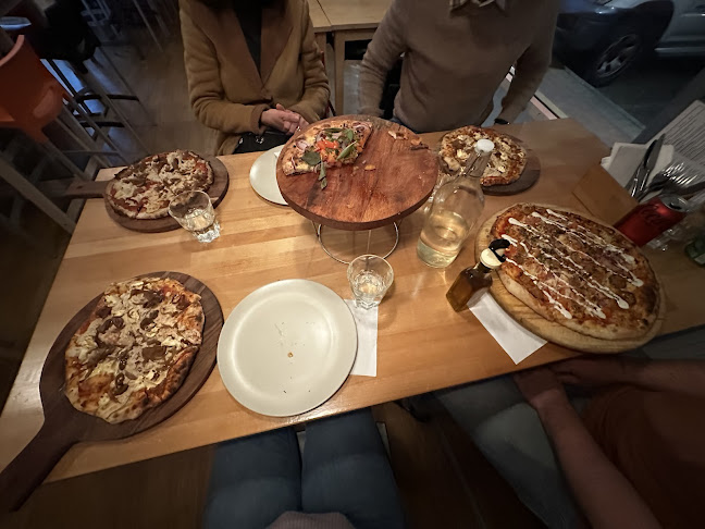 Mamma Mia Pizzeria - Hospitality and gastronomy