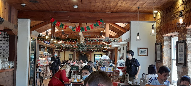 Hahndorf Inn - Hospitality and gastronomy