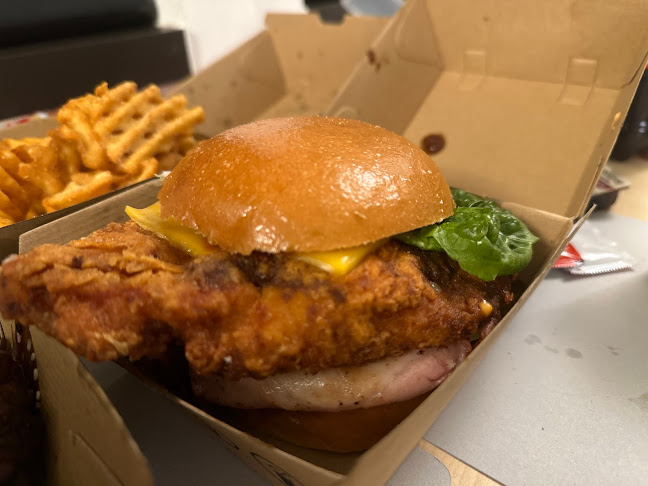 Opinii despre Sideshow Burgers Richmond în Richmond - Hospitality and gastronomy