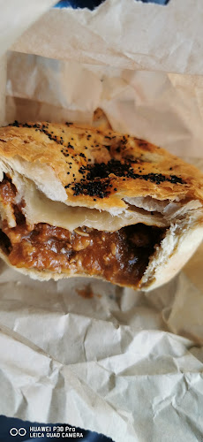 22 Melba Ave, Sunbury VIC 3429