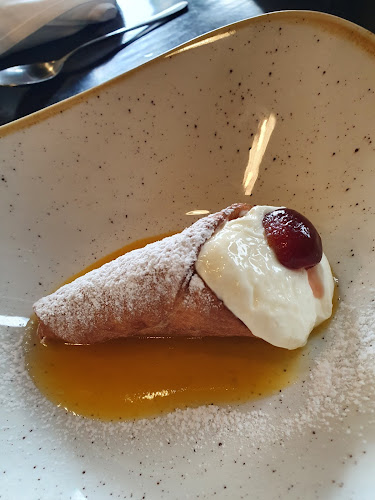 Shop 6/100 McLachlan St, Fortitude Valley QLD 4006