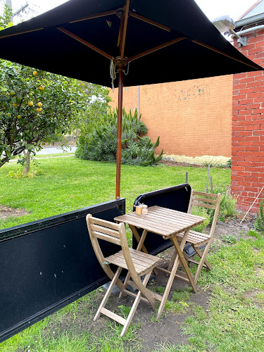 Comentarii opinii despre Cannibal Creek Bakehouse