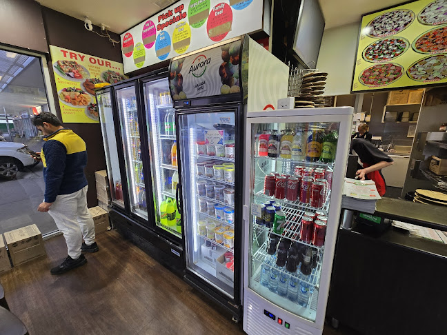 Johnny Boys Pizza Parkhill Plaza - Order directly on our website - Hospitality and gastronomy