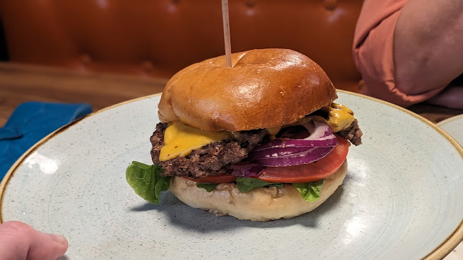 Burger Urge (Armidale) - Hospitality and gastronomy