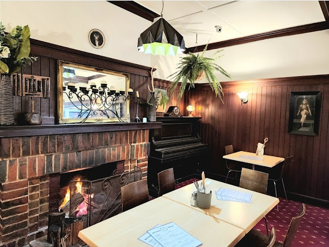 Port Campbell Hotel - Hospitality and gastronomy