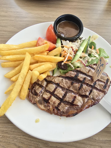 2 Bargara Lakes Dr, Bargara QLD 4670