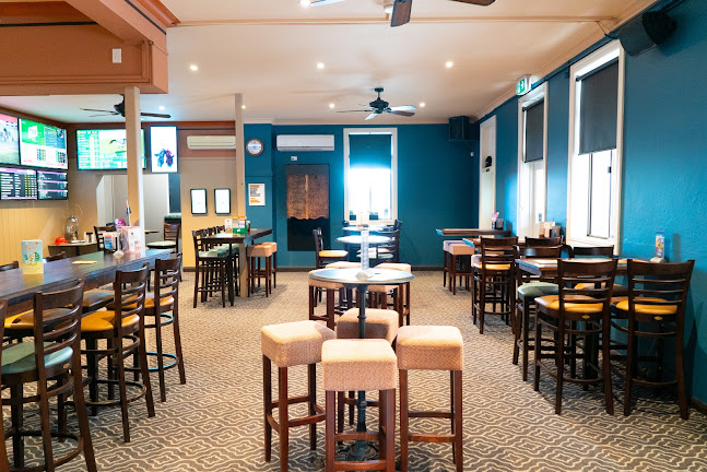 36 John St, The Oaks NSW 2570