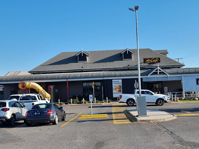 McDonald's Rockhampton - Hospitality and gastronomy