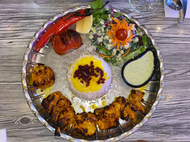 8/90 Surf Parade, Broadbeach QLD 4218