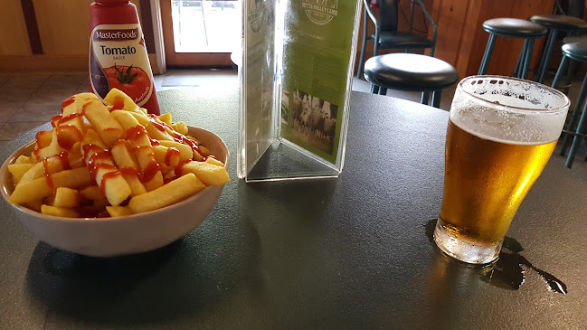 Dartmouth Pub - Hospitality and gastronomy