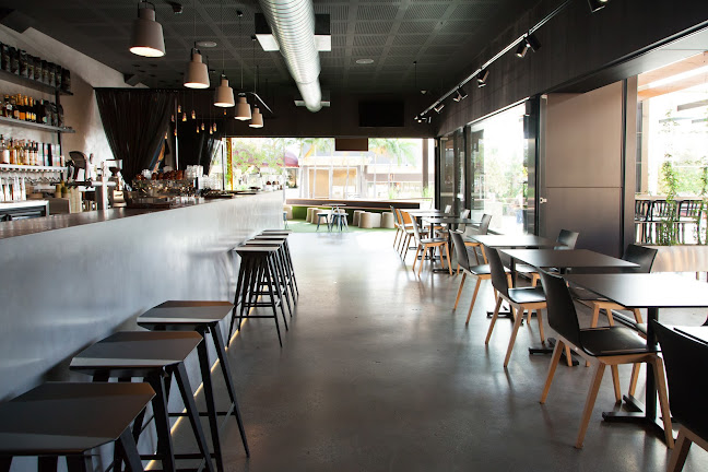 Opinii despre Lightbox Espresso & Wine Bar în Gladstone Central - Hospitality and gastronomy