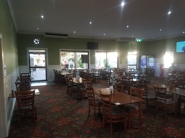 Opinii despre West End Hotel Townsville în Townsville City - Hospitality and gastronomy