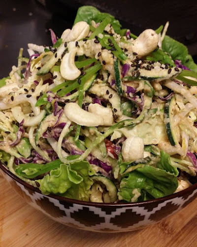 rawthentic - organic unbakery and farmacy