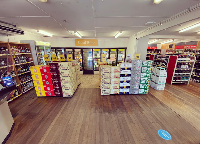 Opinii despre Liquorland Coomera Lodge Bottleshop în Upper Coomera - Hospitality and gastronomy