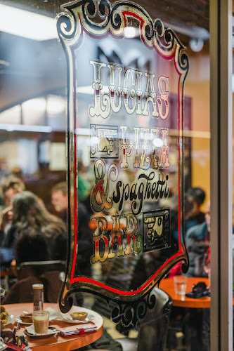 Lucias Pizza & Spaghetti Bar - Adelaide