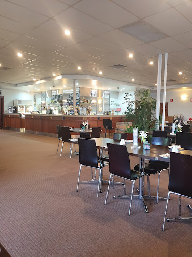 Liquorland Western Tavern Drive Thru