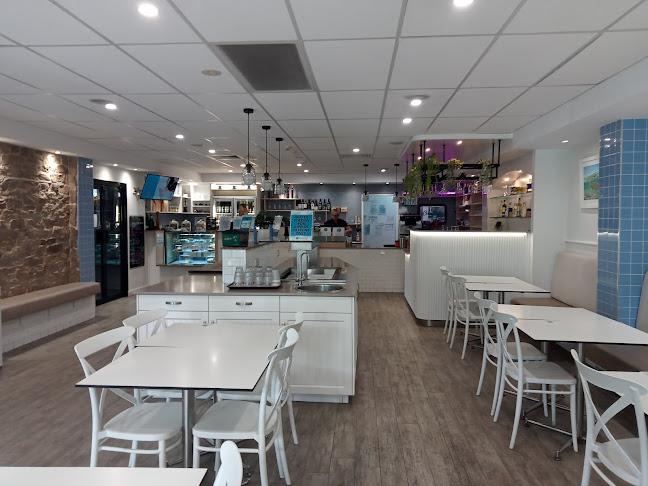 Ripples Licensed Cafe - Hospitality and gastronomy