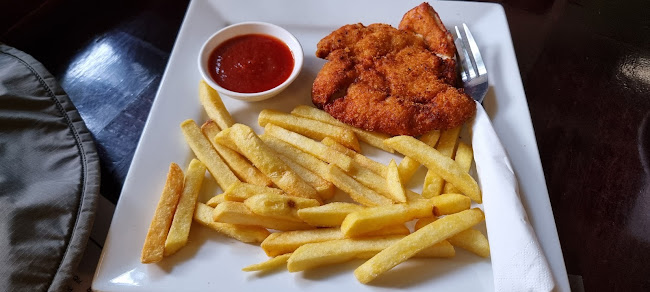 Insignia on Flinders Bar