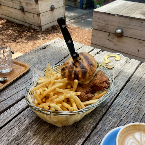 Peter Rabbit Cafe - Hospitality and gastronomy