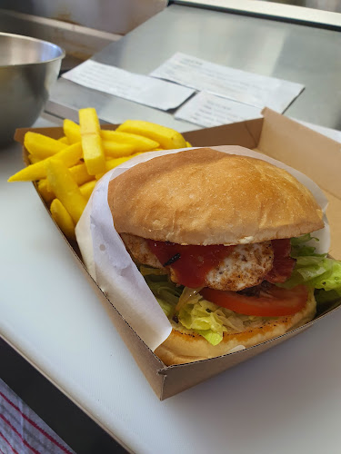 Comentarii opinii despre Stadium Geelong Fish and Chips