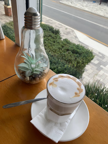 Poppies The Corner Store - Hospitality and gastronomy