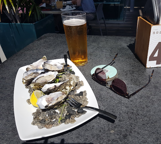 Comentarii opinii despre The Breakwater