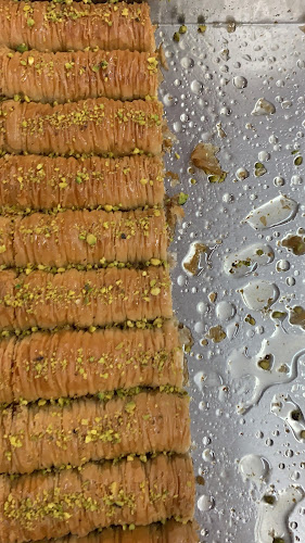 Comentarii opinii despre Mustafa's Kebabs Drive Thru