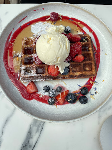 muse bar + eatery - Hospitality and gastronomy