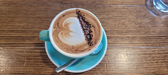 DINGLES ROCKHAMPTON - Hospitality and gastronomy