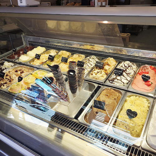 Bella Rosa Gelateria - Byron Bay