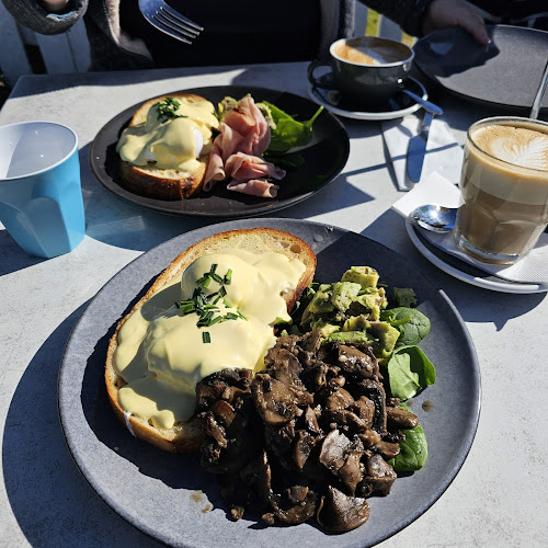 Inner Light Tea Rooms - Nelson Bay