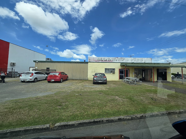 Manning's Pies - Bungalow