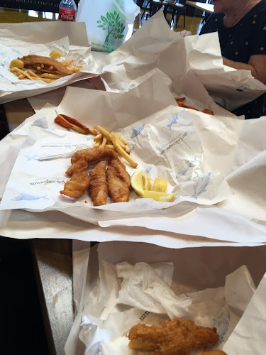 THE FISH EMPORIUM - Surfers Paradise