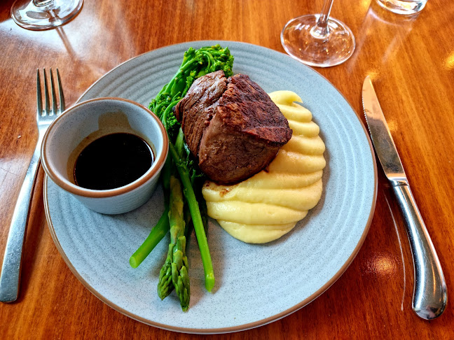 Sarin's Restaurant & Bar/Bistro - Port Lincoln