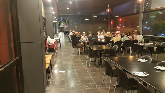 Opinii despre Luna Rossa Italian Restaurant în Tugun - Hospitality and gastronomy