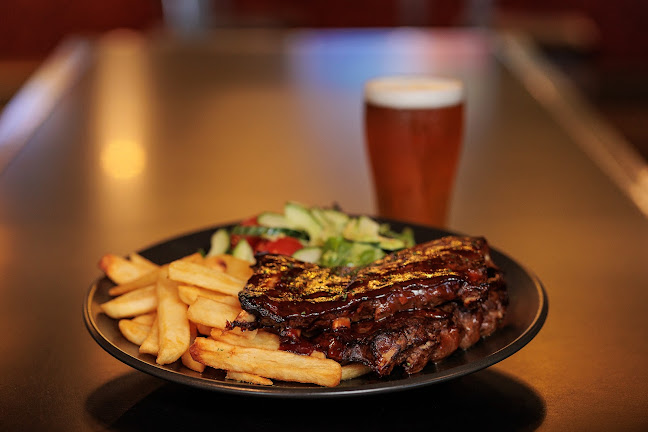 Magpies Sporting Club Mackay - Hospitality and gastronomy