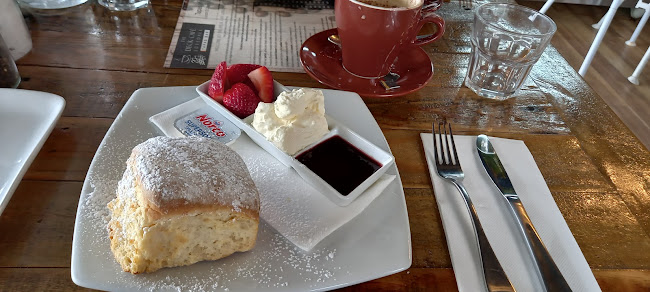 Opinii despre The Deck Cafe Lovedale în Sydney - Hospitality and gastronomy