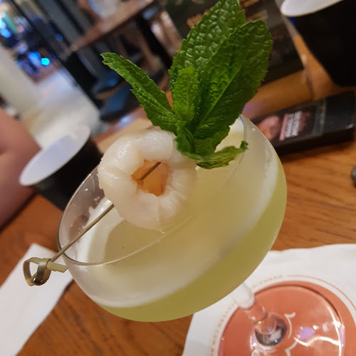 2500 Gold Coast Hwy, Mermaid Beach QLD 4218