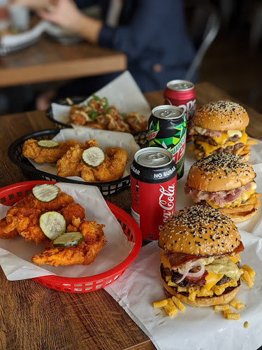 1303 Pittwater Rd, Narrabeen NSW 2101