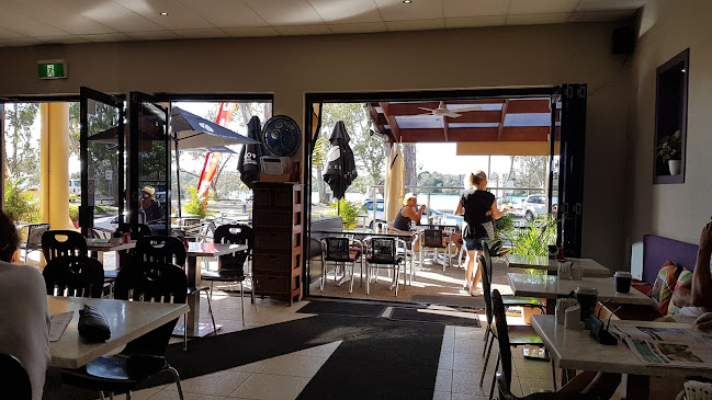 Sandbar Cafe Restaurant