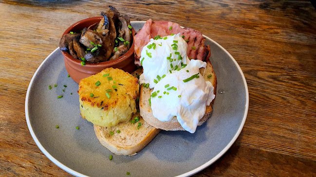 Opinii despre Two Sisters Cafe [formerly known as Steampacket Foods] în Geelong West - Hospitality and gastronomy