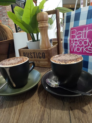 Comentarii opinii despre Rustico Cafe Pacific Fair