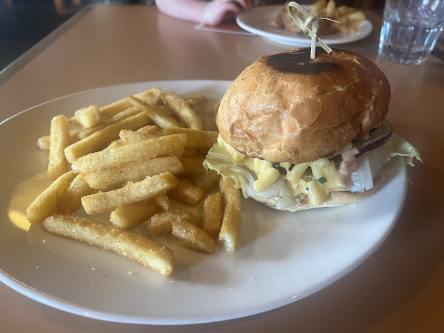 Comentarii opinii despre The Mallow